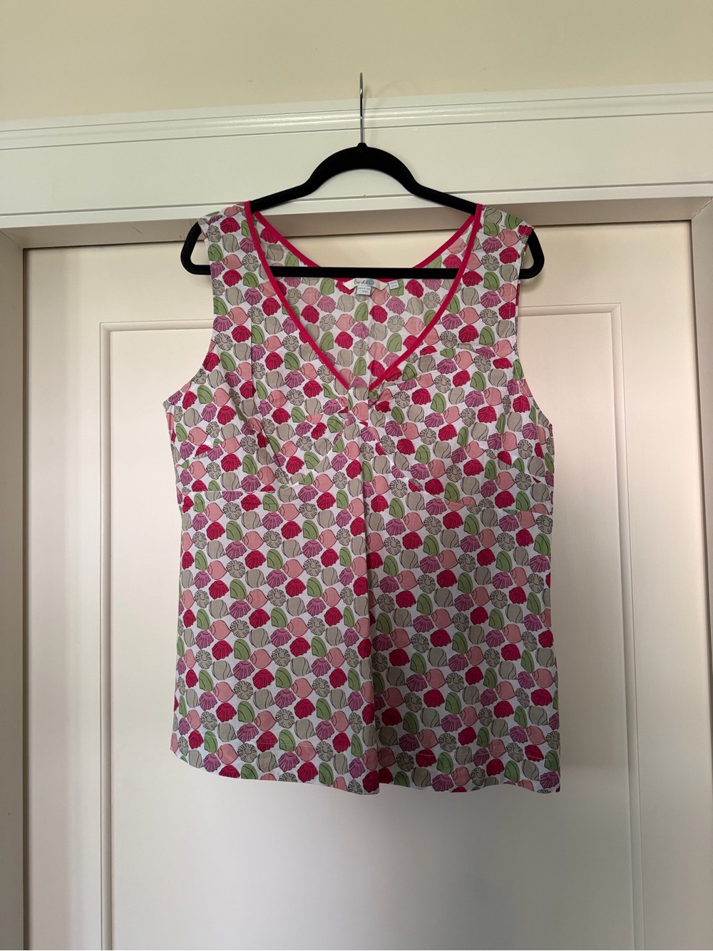 Boden Pink Green Seashell Print Sleeveless V-Neck Cotton Top Blouse Size 16